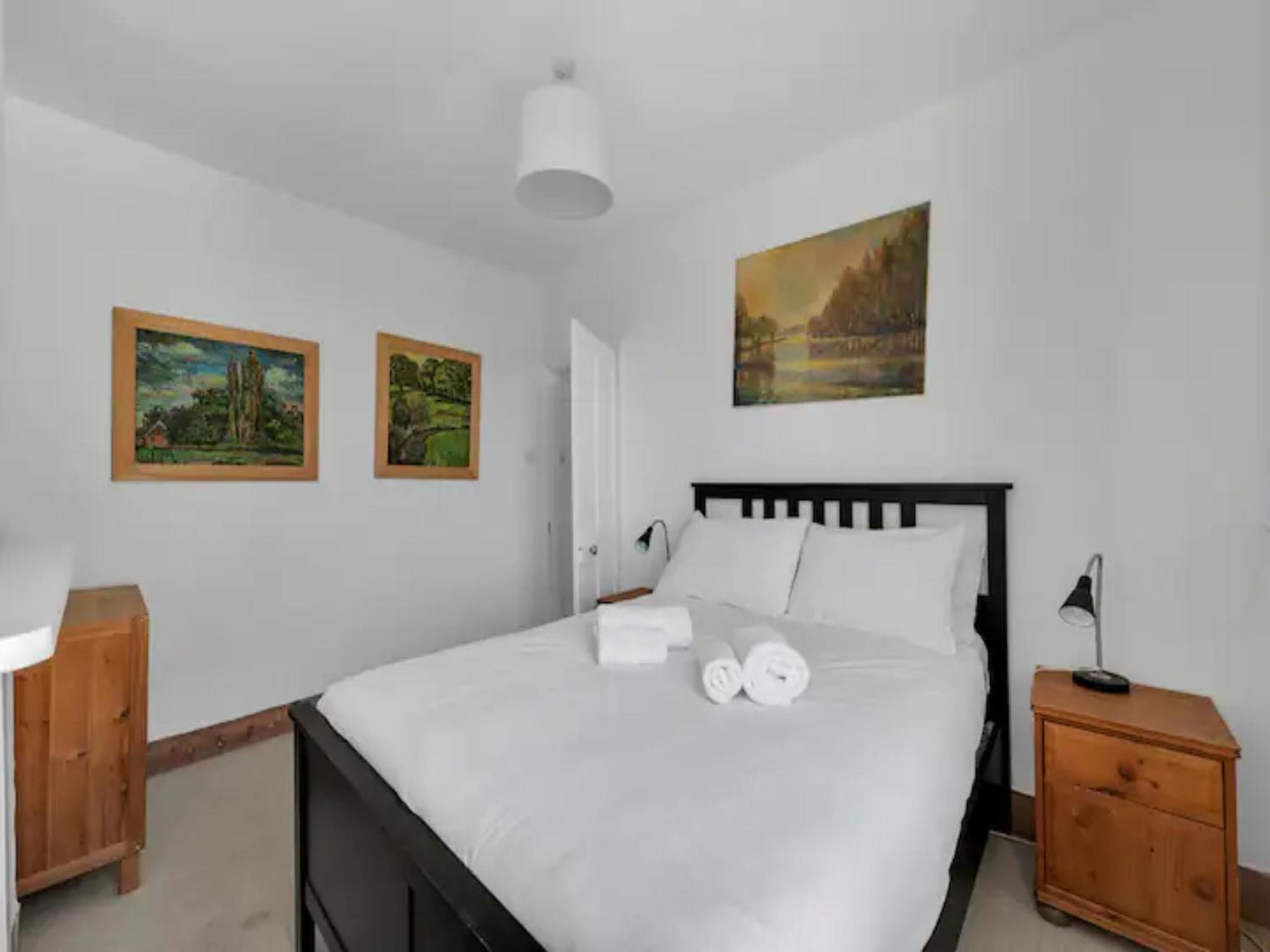 Сasa de vacaciones Pass The Keys Charming Victorian 2 Bed House With Artistic Flair In Acton Ideal For Families And Groups Excellent Transport Links *